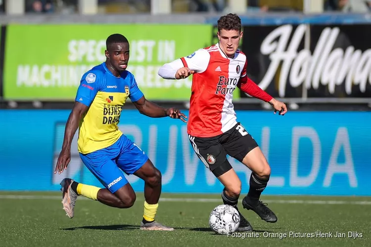 Feyenoord in enerverend duel langs SC Cambuur