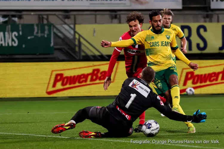 ADO Den Haag simpel en ruim langs FC Dordrecht