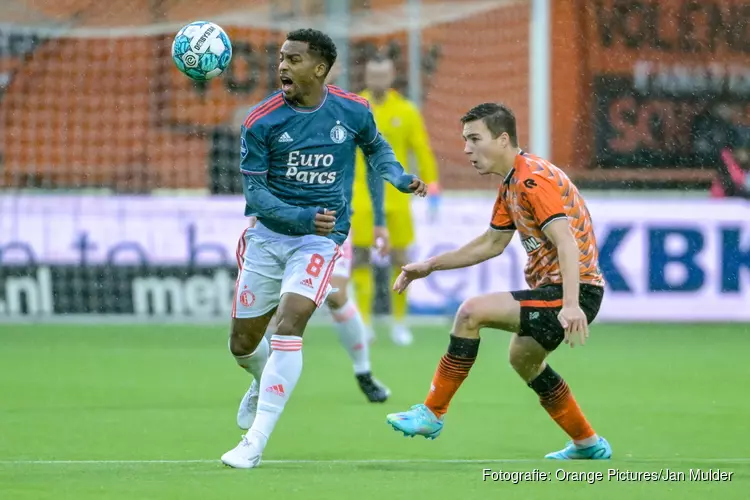 Feyenoord op halve kracht langs FC Volendam