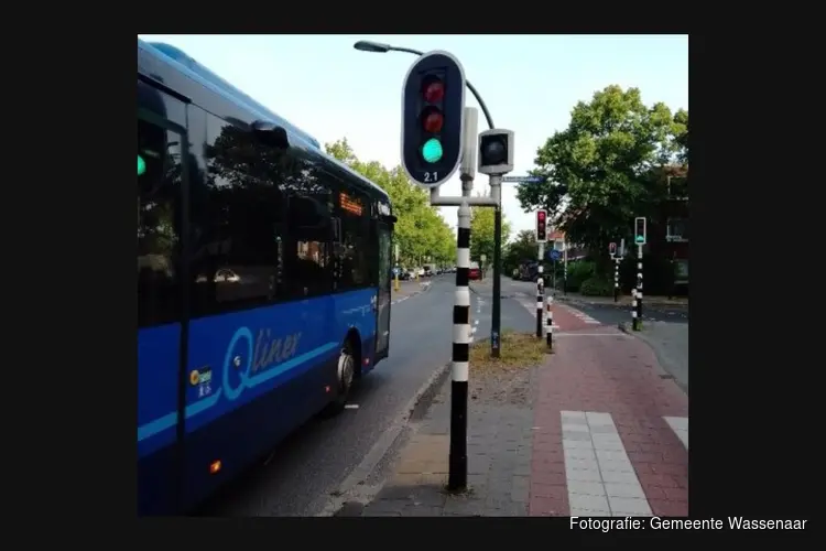 Vijf nieuwe intelligente verkeerslichten geplaatst in Wassenaar